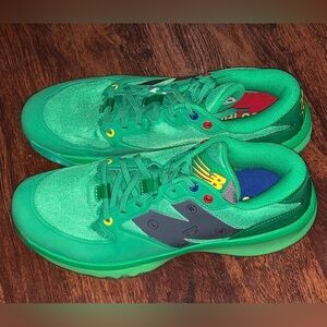 New Balance Sz-9.5 Men’s Hesi Low Gamer Tag Pack Jungle Green basketball shoes.